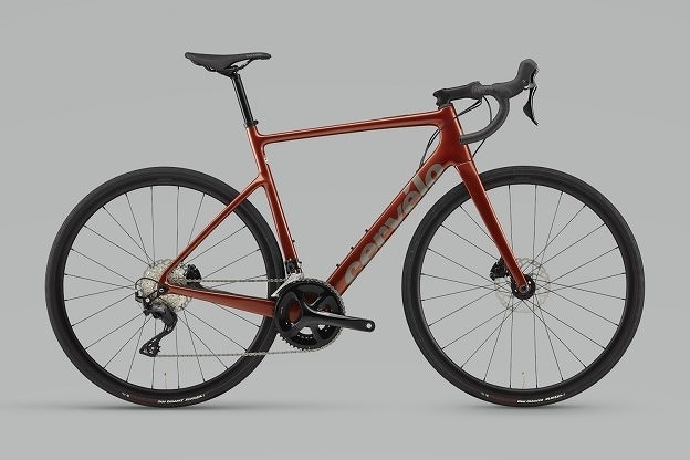 Cervelo (サーベロ) 2024モデル Caledonia R7120 DB レッド