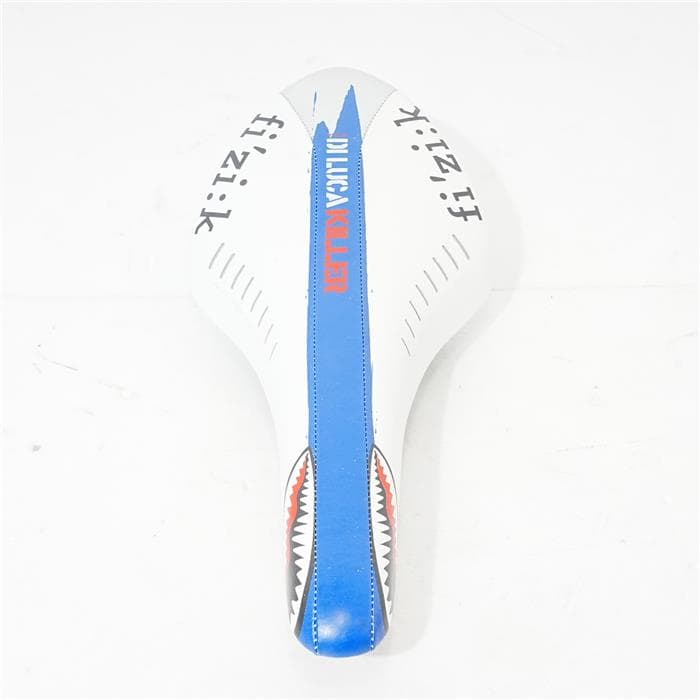 【未使用】Fizik Arione wing flex カーボンサドル イタリア 未使用】Fizik Arione wing flex カーボンサドル イタリア
