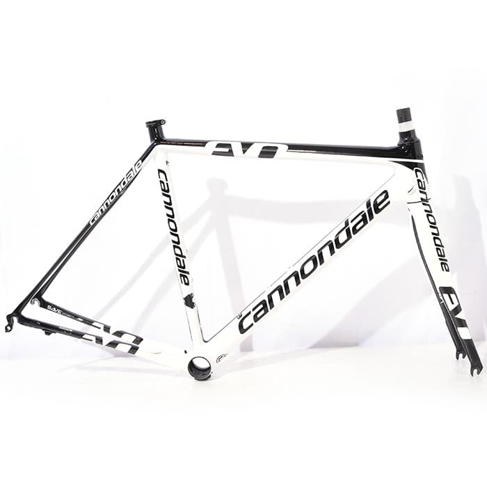 (中古)Cannondale (キャノンデール) 2012モデル SUPERSIX EVO スーパーシックスエヴォ サイズ52 （171-176cm）  フレームセット（商品ID：3717011612241）詳細ページ | 自転車買取クラウンギアーズ｜ロードバイク・スポーツ自転車買取