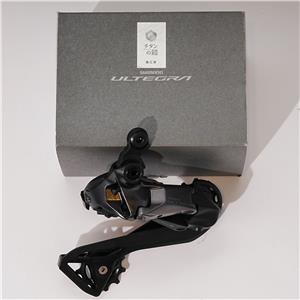 ULTEGRA RD-R8150 Di2 チタンの鎧 リアディレイラー