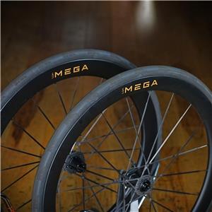 Lun (ルン) MEGA D45 UDカーボン/ゴールドロゴ  マクハル施工済ホイールセット【新品アウトレット】 メイン