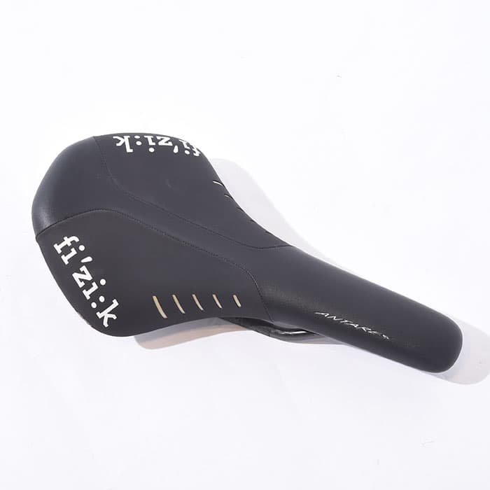 (中古)fizik (フィジーク) ANTARES R3 アンタレス Carbon Braided  サドル（商品ID：3717005718317）詳細ページ | 自転車買取クラウンギアーズ｜ロードバイク・スポーツ自転車買取