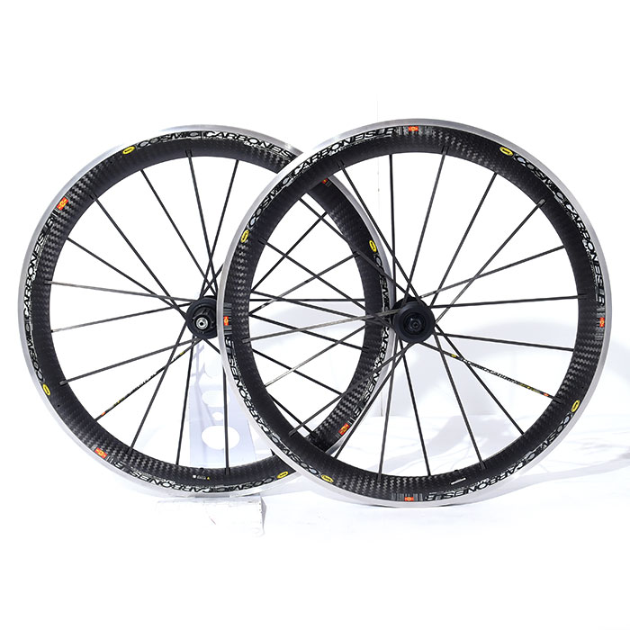 cosmic carbone slr