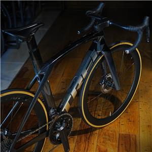 2022モデル MADONE SLR 7 ULTEGRA R8170 Di2 12S 54サイズ（174-183cm）ロードバイク